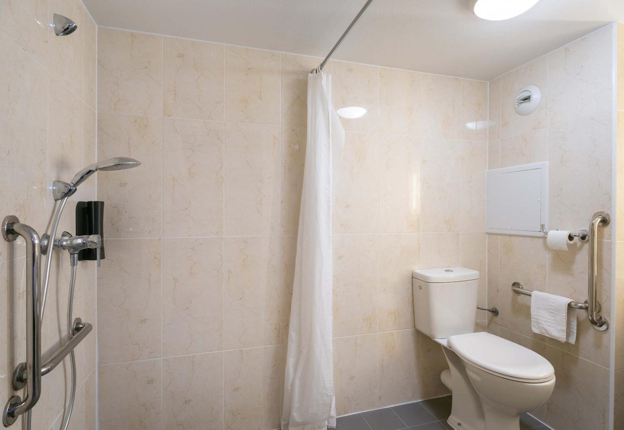 B&B Hotel Lorient Lanester Zewnętrze zdjęcie